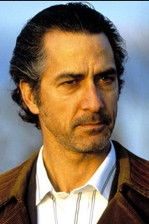 Photo of David Strathairn
