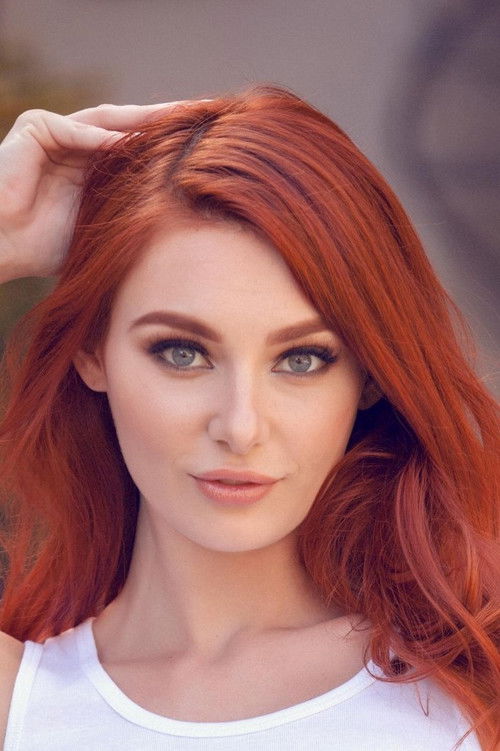 Photo of Lacy Lennon