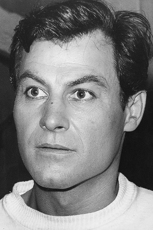 Photo of Leonardo Villar