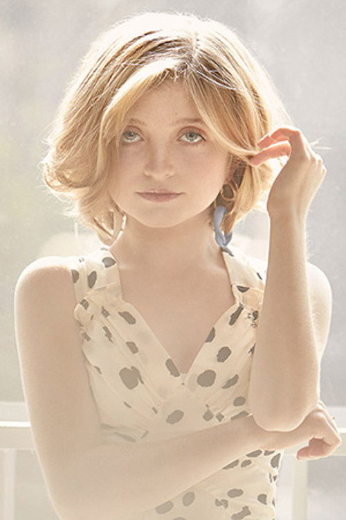 Photo of Farrah Mackenzie