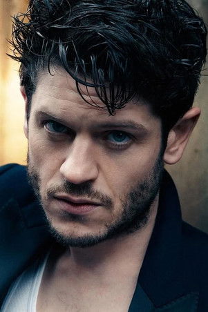 Photo of Iwan Rheon