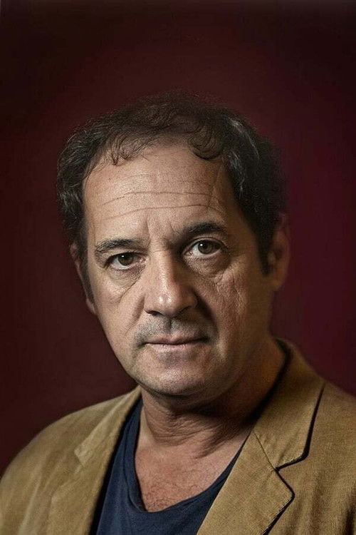 Photo of Julio Chávez