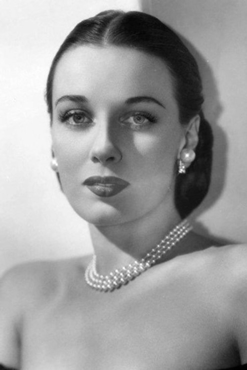 Photo of Patricia Morison