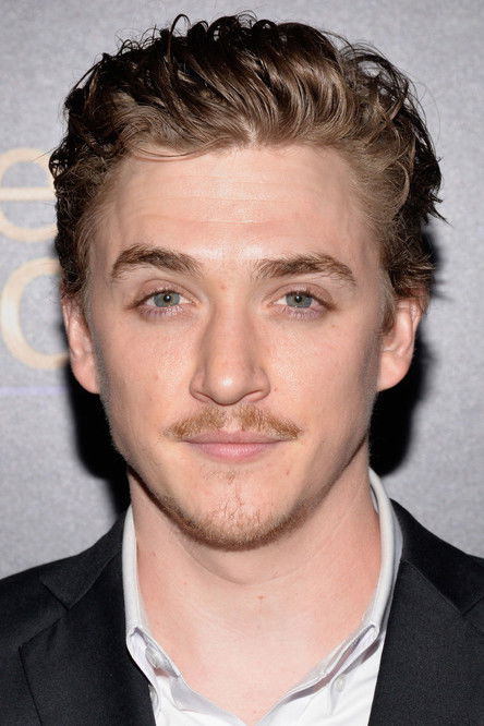 Photo of Kyle Gallner