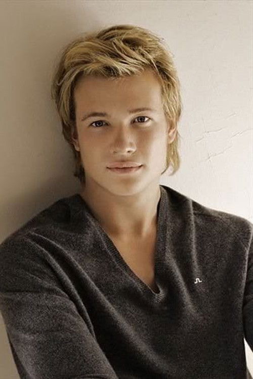 Photo of Ed Speleers