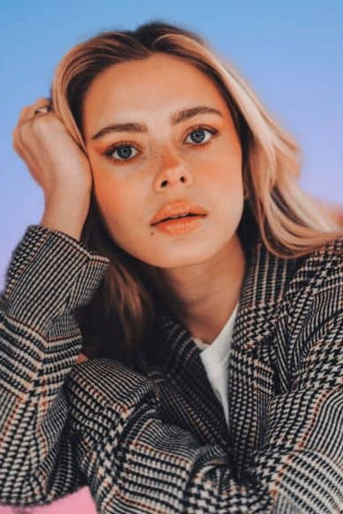 Photo of Elli Rhiannon Müller Osborne