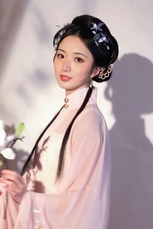 Photo of Qing Qing Cao