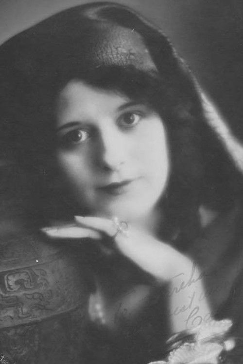 Photo of Alice Calhoun