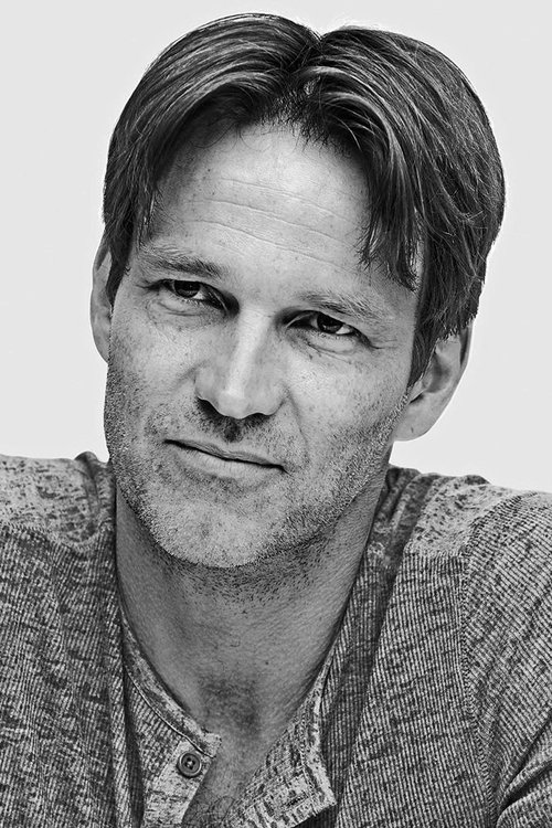 Photo of Stephen Moyer