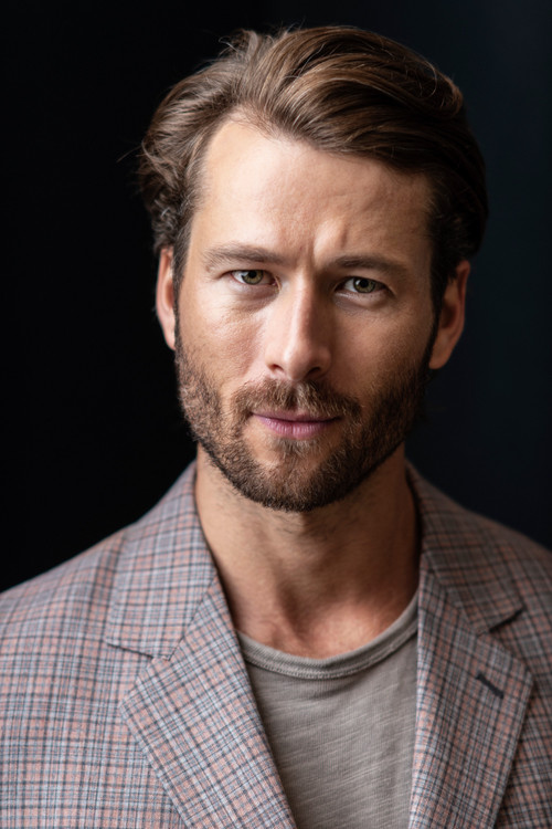 Photo of Glen Powell