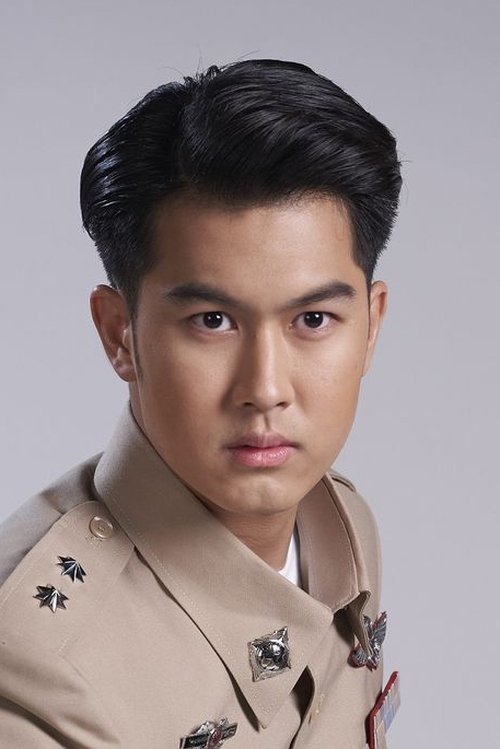 Photo of Chakrit Boonsing