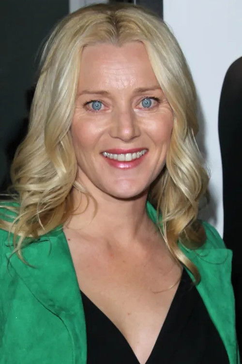 Photo of Angela Featherstone