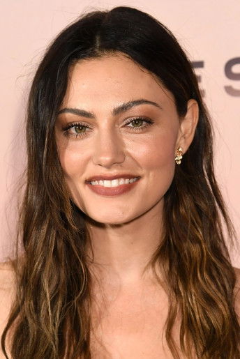 Photo of Phoebe Tonkin