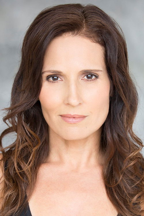 Photo of Lisa Roumain