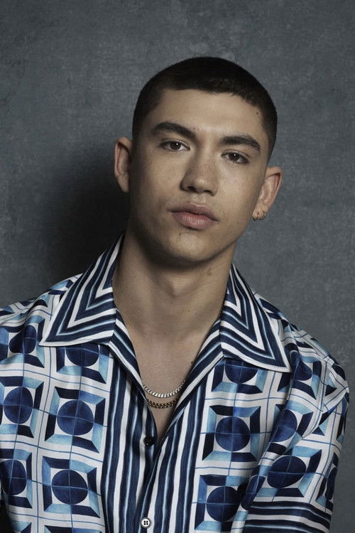 Photo of Archie Renaux