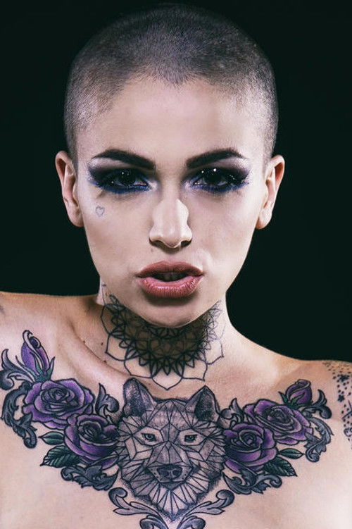 Photo of Leigh Raven