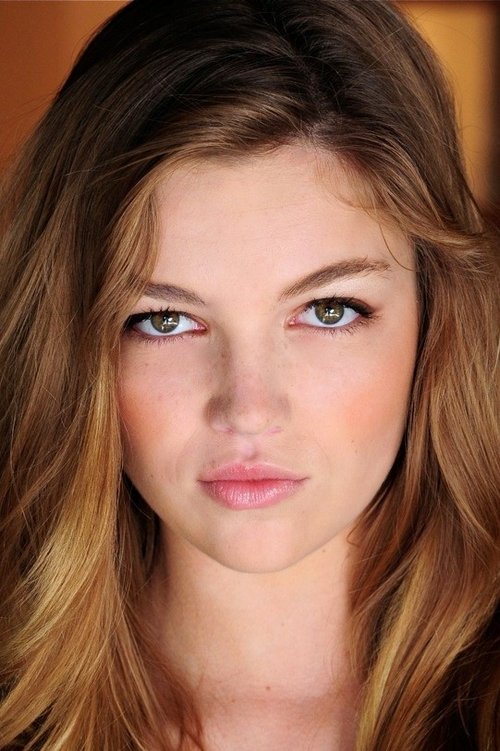 Photo of Lili Simmons
