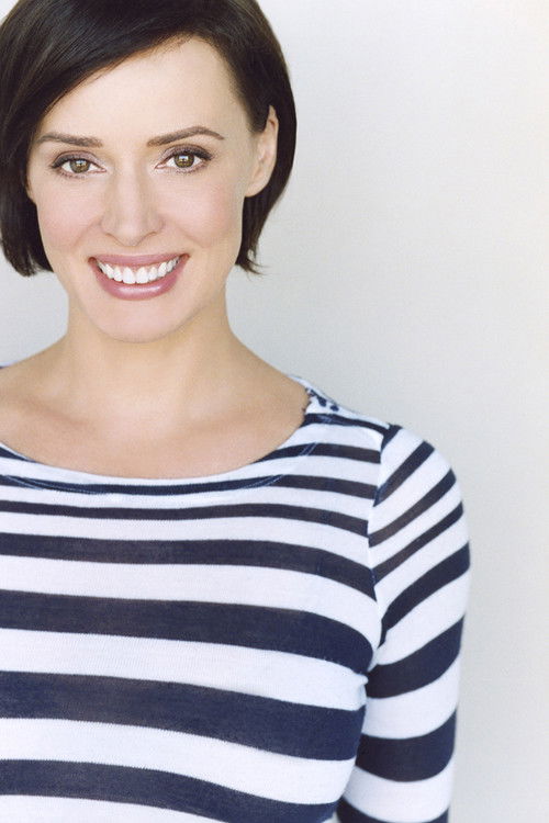 Photo of Lara Harris