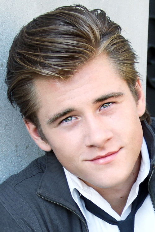 Photo of Luke Benward