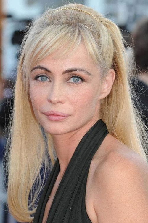 Photo of Emmanuelle Béart