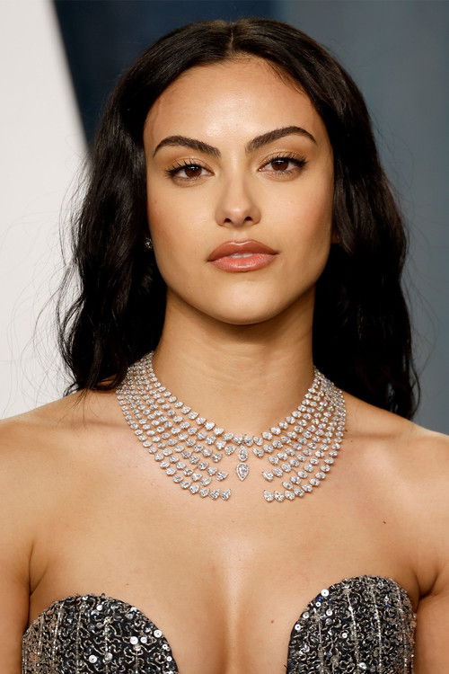 Photo of Camila Mendes