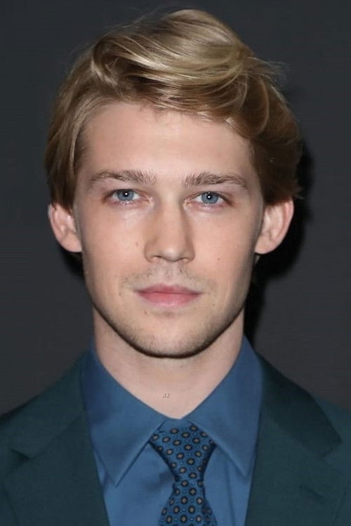 Photo of Joe Alwyn