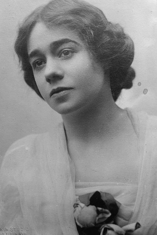 Photo of Pauline Lord