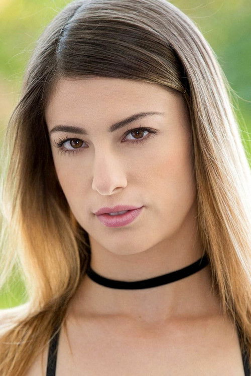 Photo of Kristen Scott