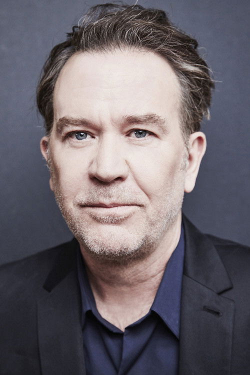 Photo of Timothy Hutton