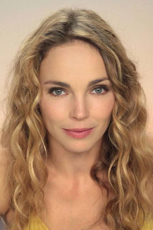 Photo of Claire Keim