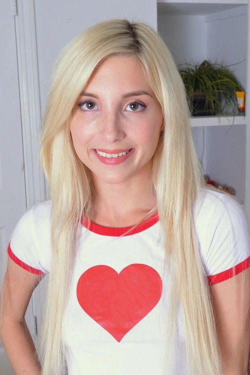 Photo of Piper Perri