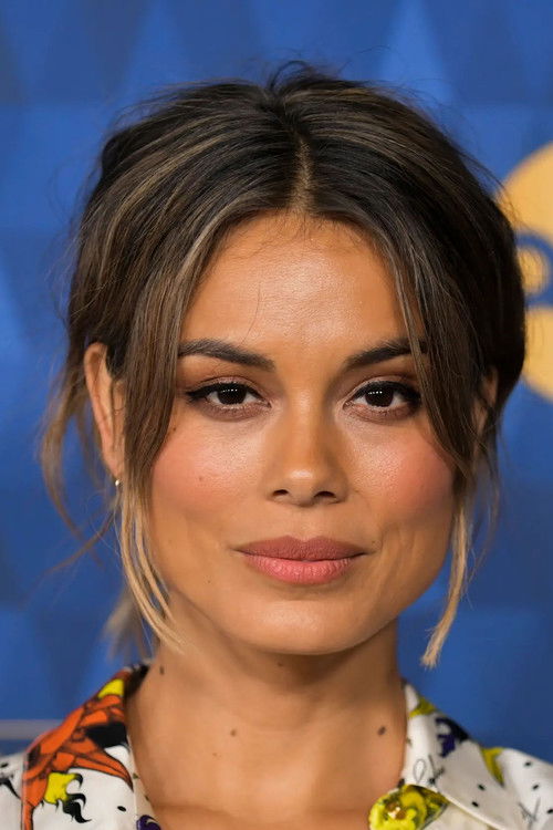 Photo of Nathalie Kelley
