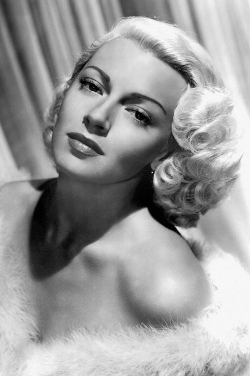 Photo of Lana Turner