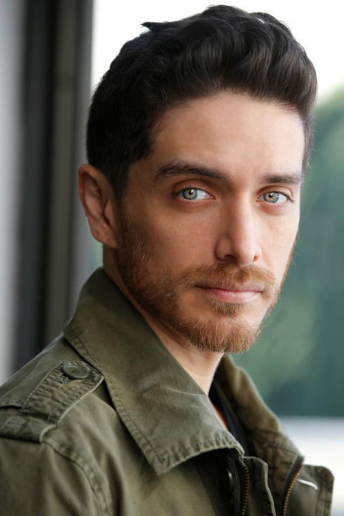 Photo of Josh Keaton