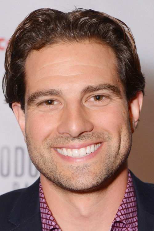 Photo of Scott McGillivray