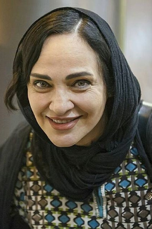 Photo of Roya Nownahali