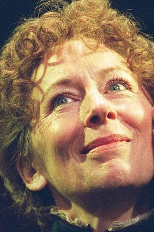 Photo of Lynn Farleigh