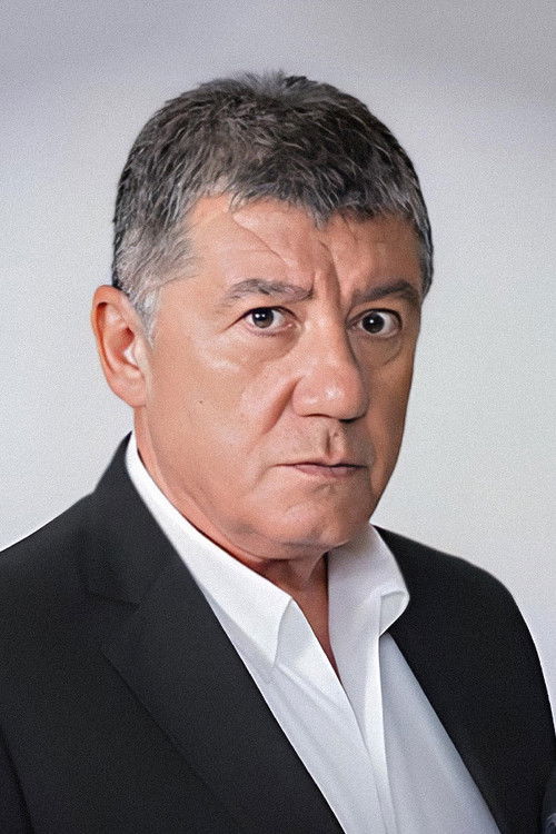 Photo of Tarık Ünlüoğlu