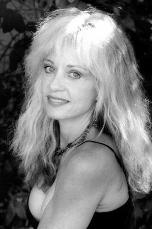 Photo of Linnea Quigley