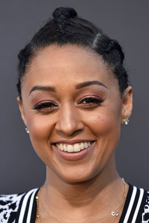 Photo of Tia Mowry