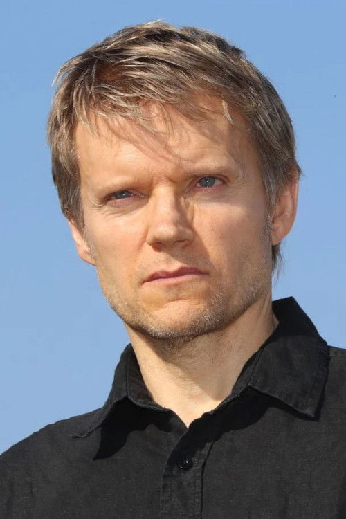 Photo of Marc Warren