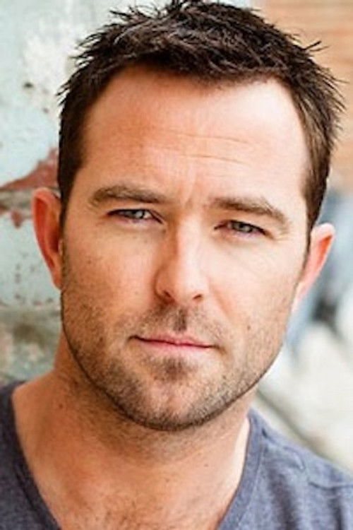 Photo of Sullivan Stapleton