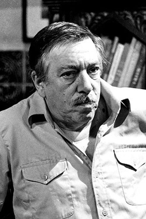 Photo of José Lewgoy