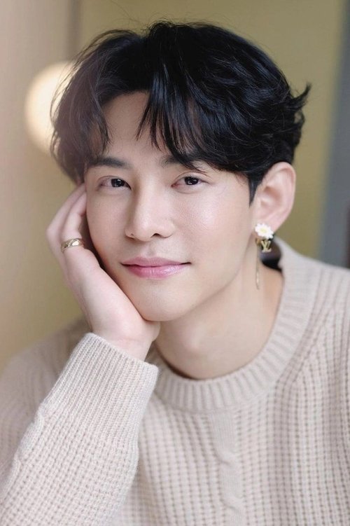 Photo of Supanut Lourhaphanich