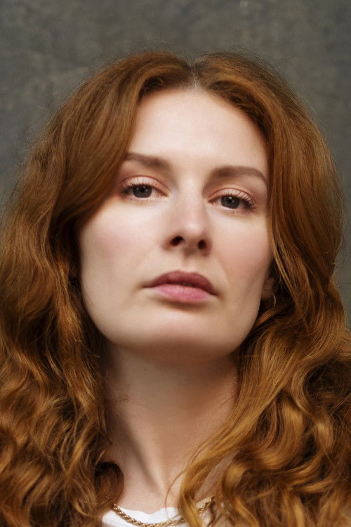 Photo of Claudia Jolly