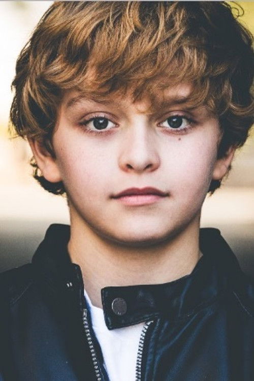 Photo of Gavin Lewis