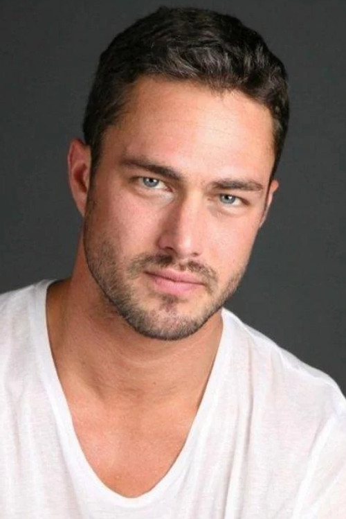 Photo of Taylor Kinney