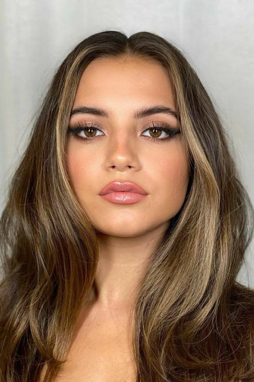 Photo of Isabela Merced