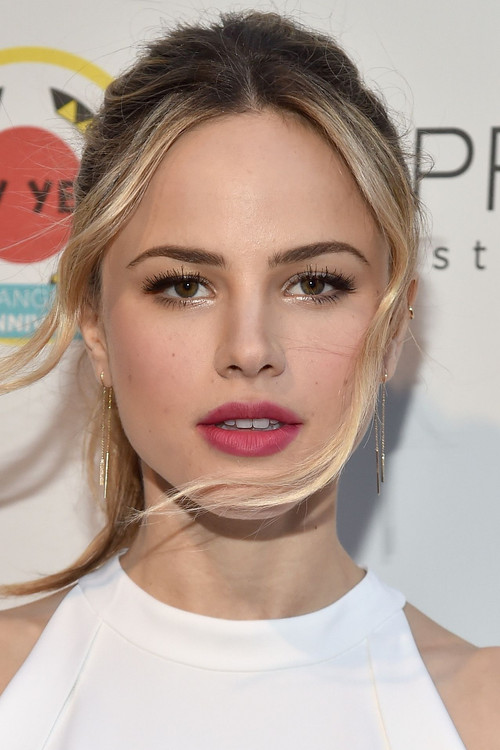 Photo of Halston Sage