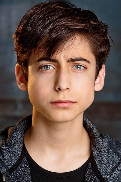 Photo of Aidan Gallagher